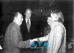 毛泽东用英语和外宾交谈