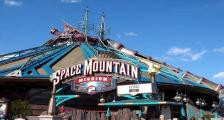 看笑话学英语33:Space Mountain太空山
